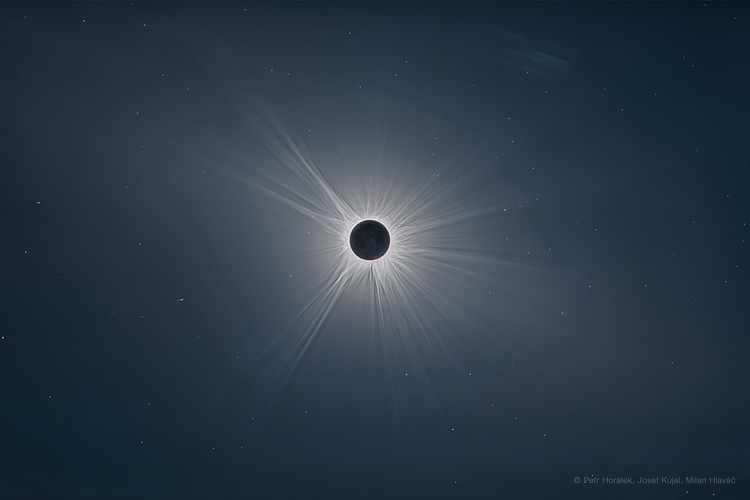 Photo of total solar eclipse